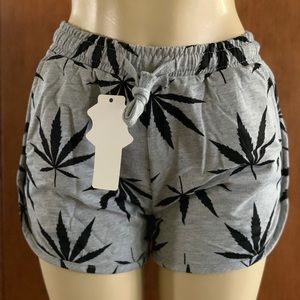 New weed shorts with pockets